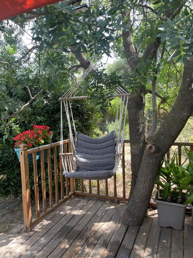 Roulotte En Bois Sud France Guest House Le Soler Ngoại thất bức ảnh